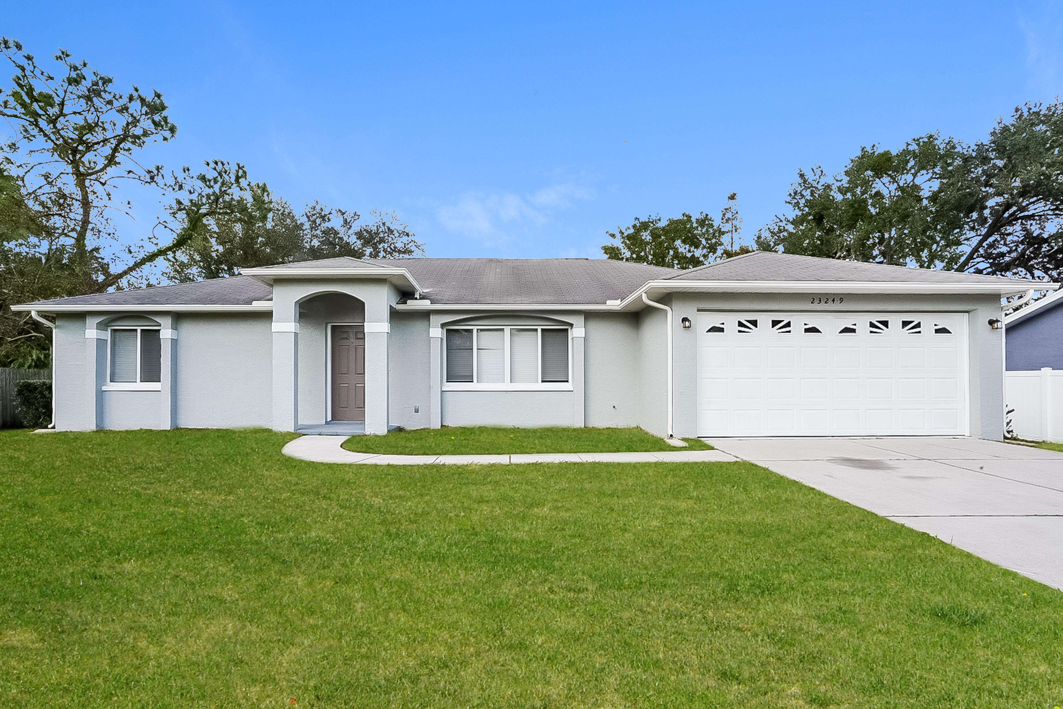 23249 Dover Dr Land O' Lakes, FL 34639
